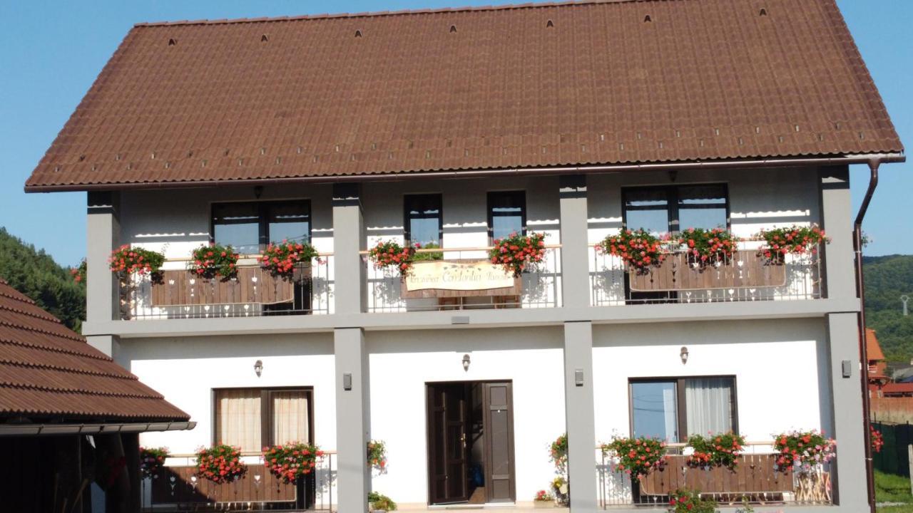 Constantin Panzio Bed & Breakfast Прайд Екстериор снимка