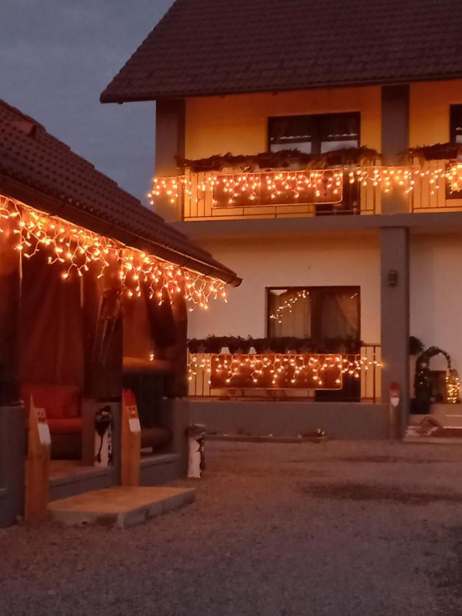 Constantin Panzio Bed & Breakfast Прайд Екстериор снимка