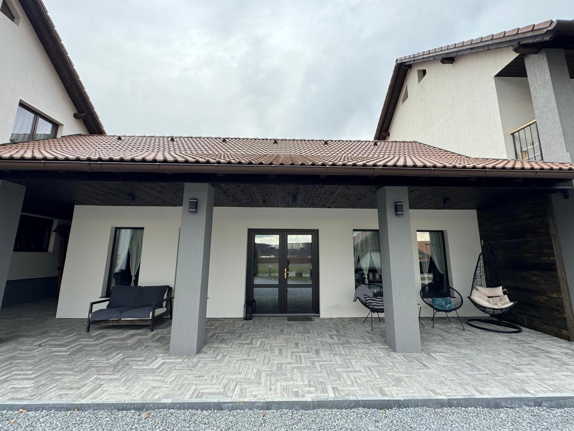 Constantin Panzio Bed & Breakfast Прайд Екстериор снимка