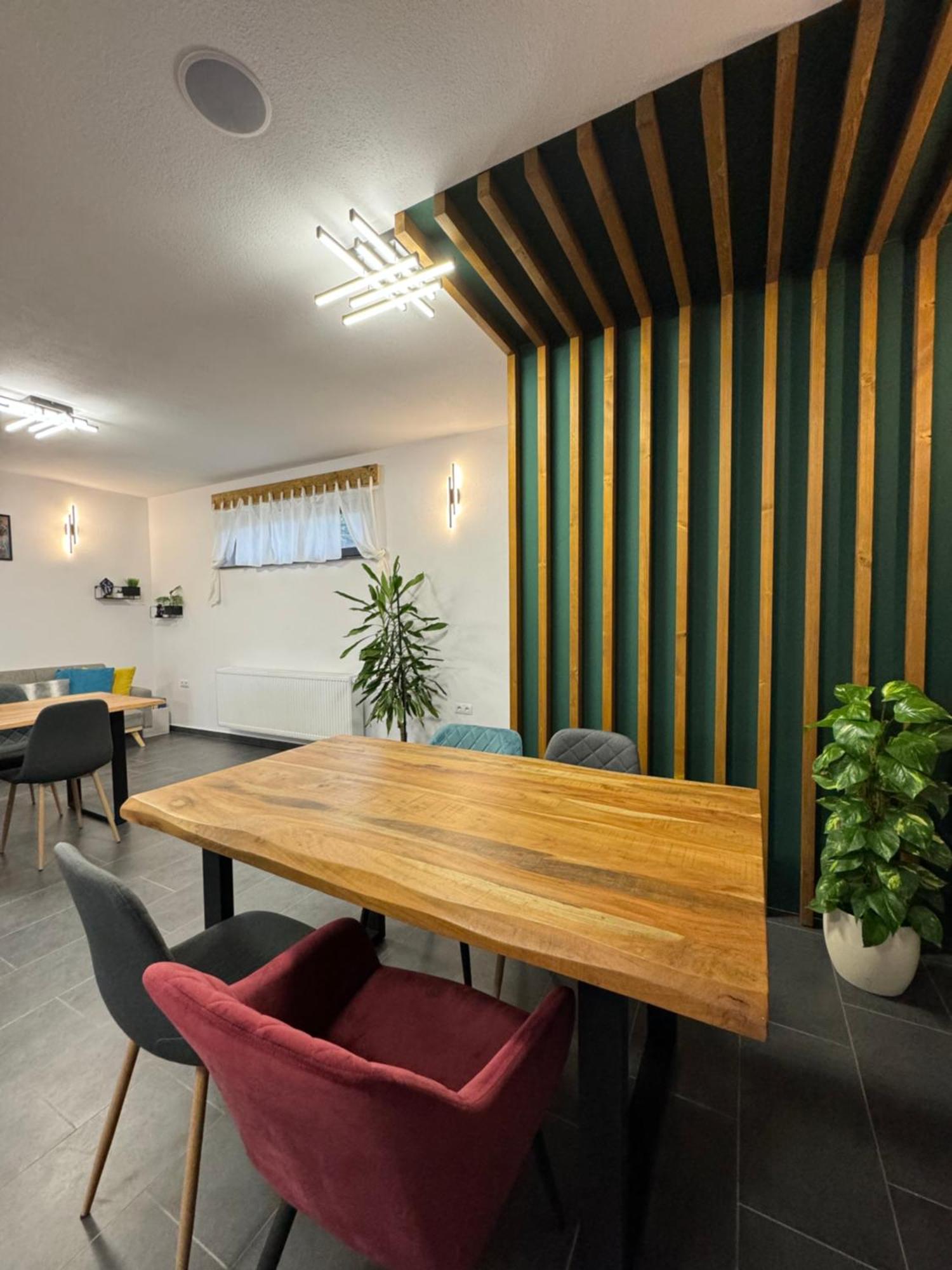 Constantin Panzio Bed & Breakfast Прайд Екстериор снимка