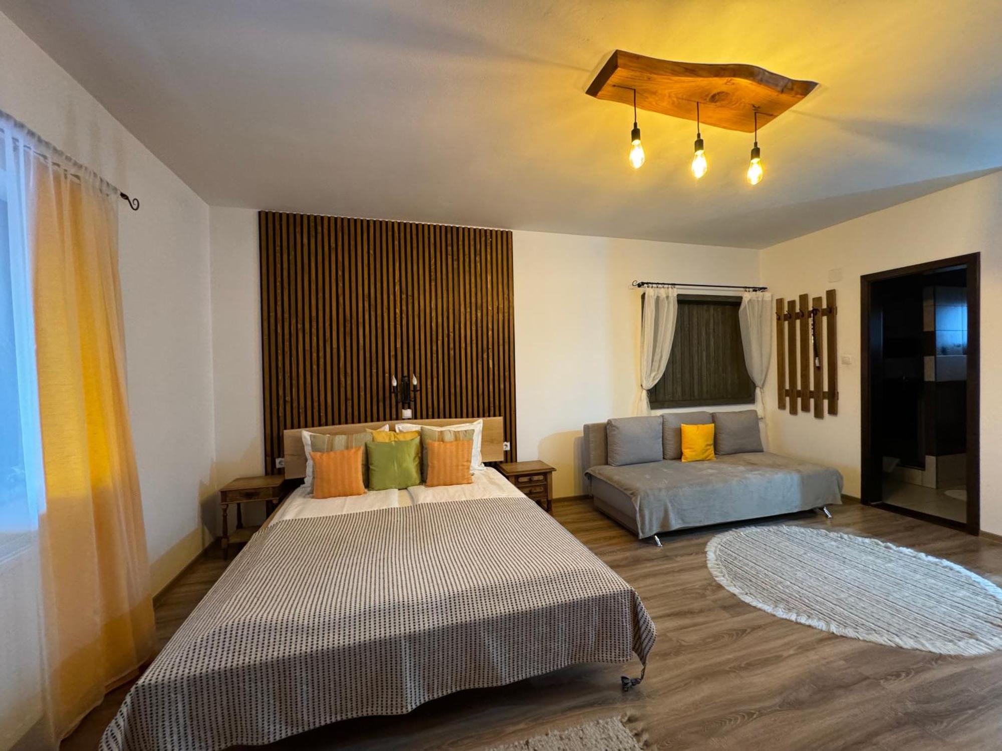 Constantin Panzio Bed & Breakfast Прайд Екстериор снимка