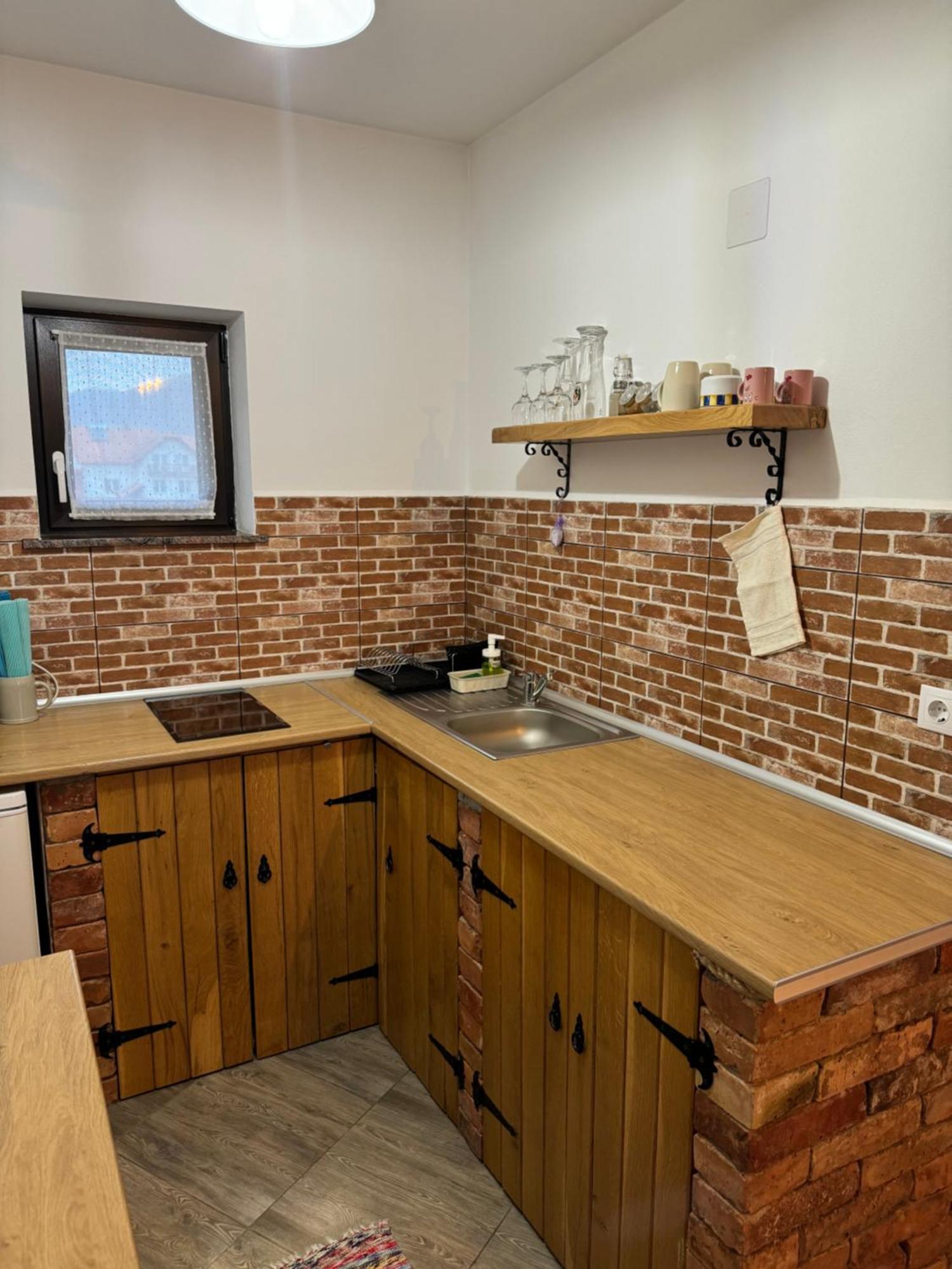Constantin Panzio Bed & Breakfast Прайд Екстериор снимка