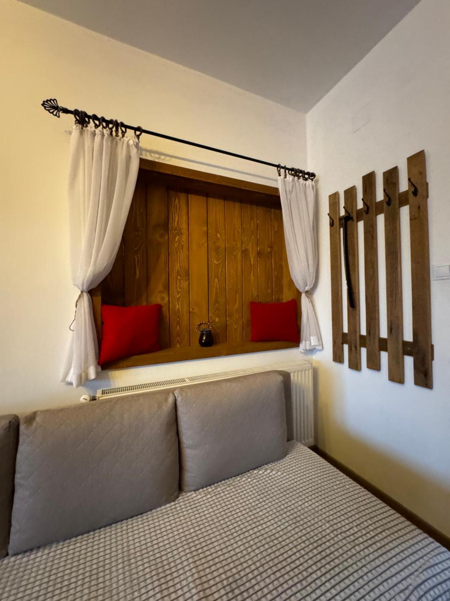 Constantin Panzio Bed & Breakfast Прайд Стая снимка